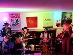 HolleGreat und Band in der Musikkneipe „Die Drogerie“